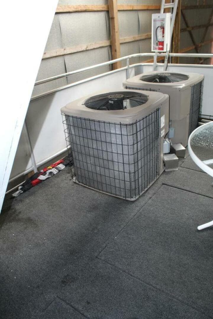 2000 Sumerset 75 Houston — photo 25