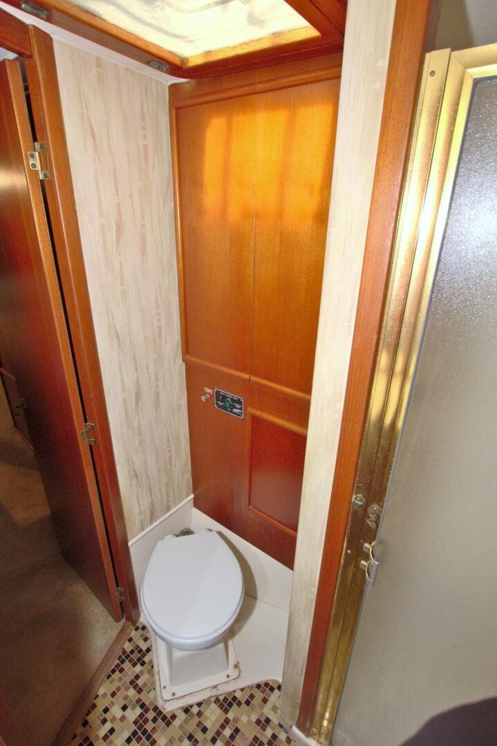 1990 Post 44 Sport Fisherman — photo 53