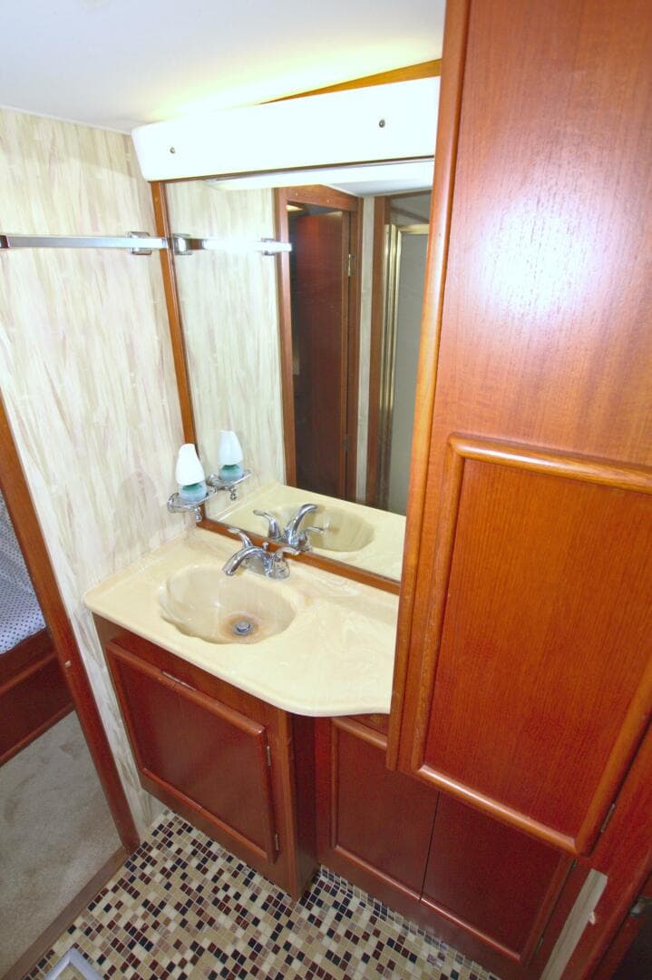 1990 Post 44 Sport Fisherman — photo 56