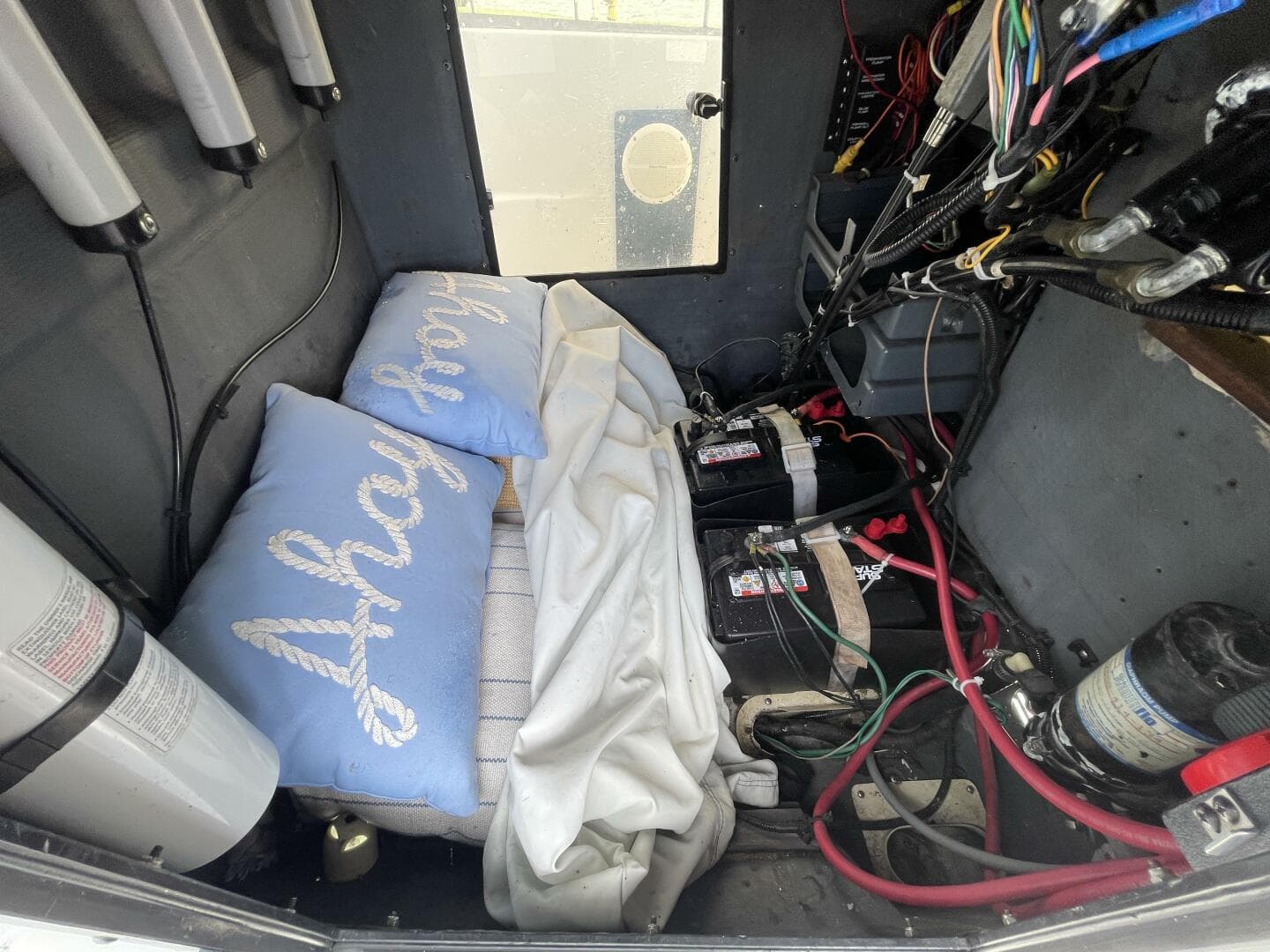 1993 Boston Whaler 21 Outrage — photo 26