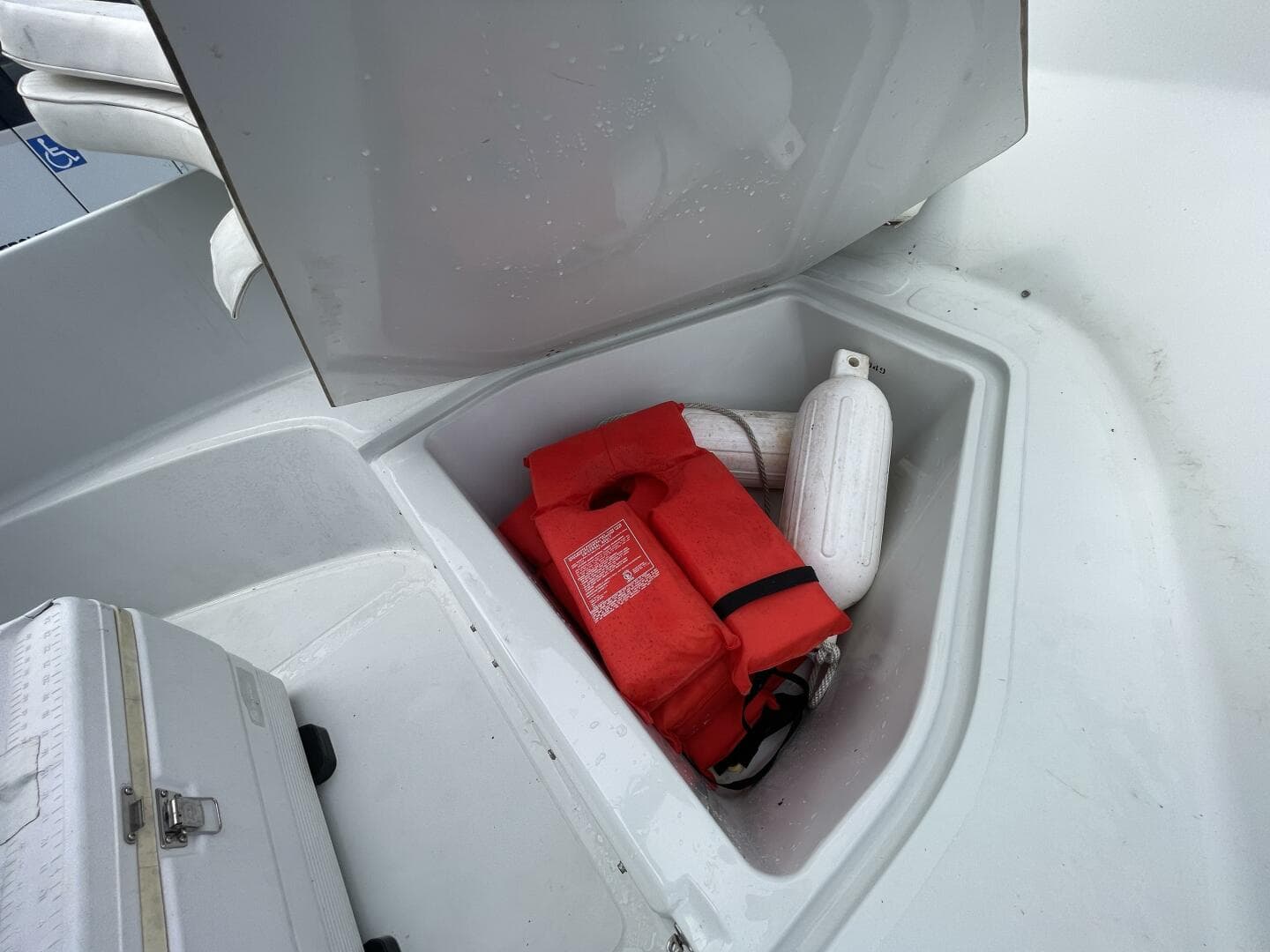 1993 Boston Whaler 21 Outrage — photo 29