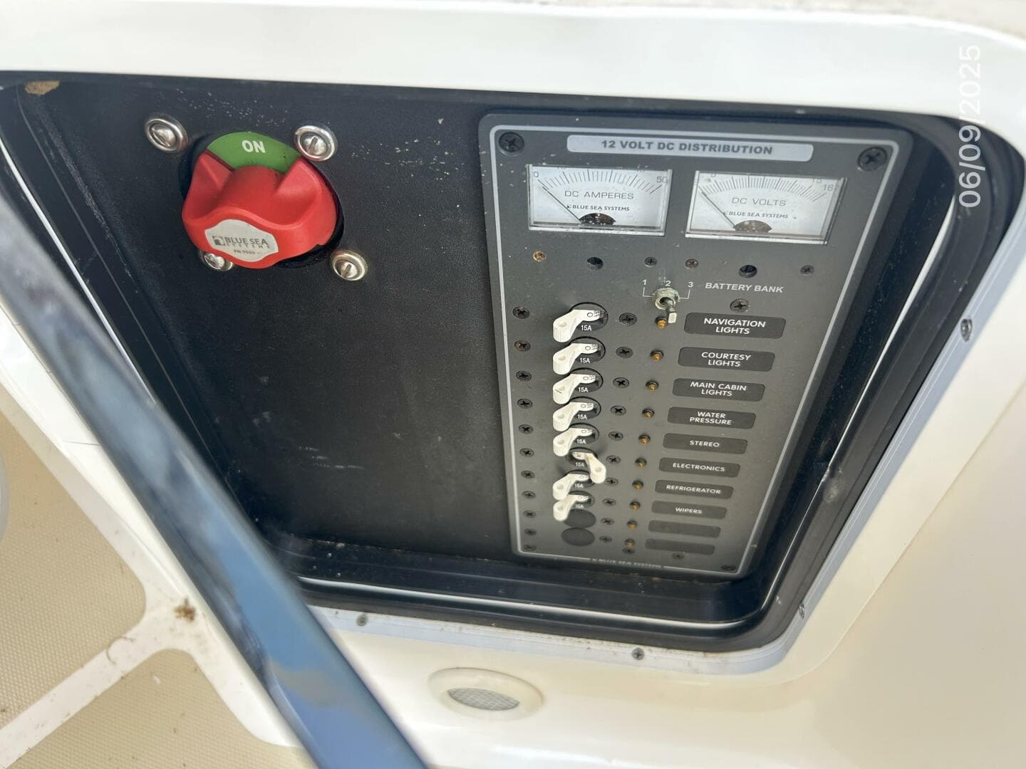 2006 Hunt Yachts Harrier — photo 31