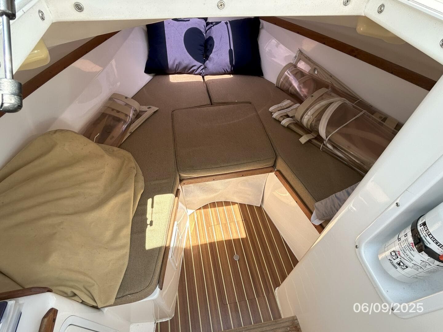 2006 Hunt Yachts Harrier — photo 24