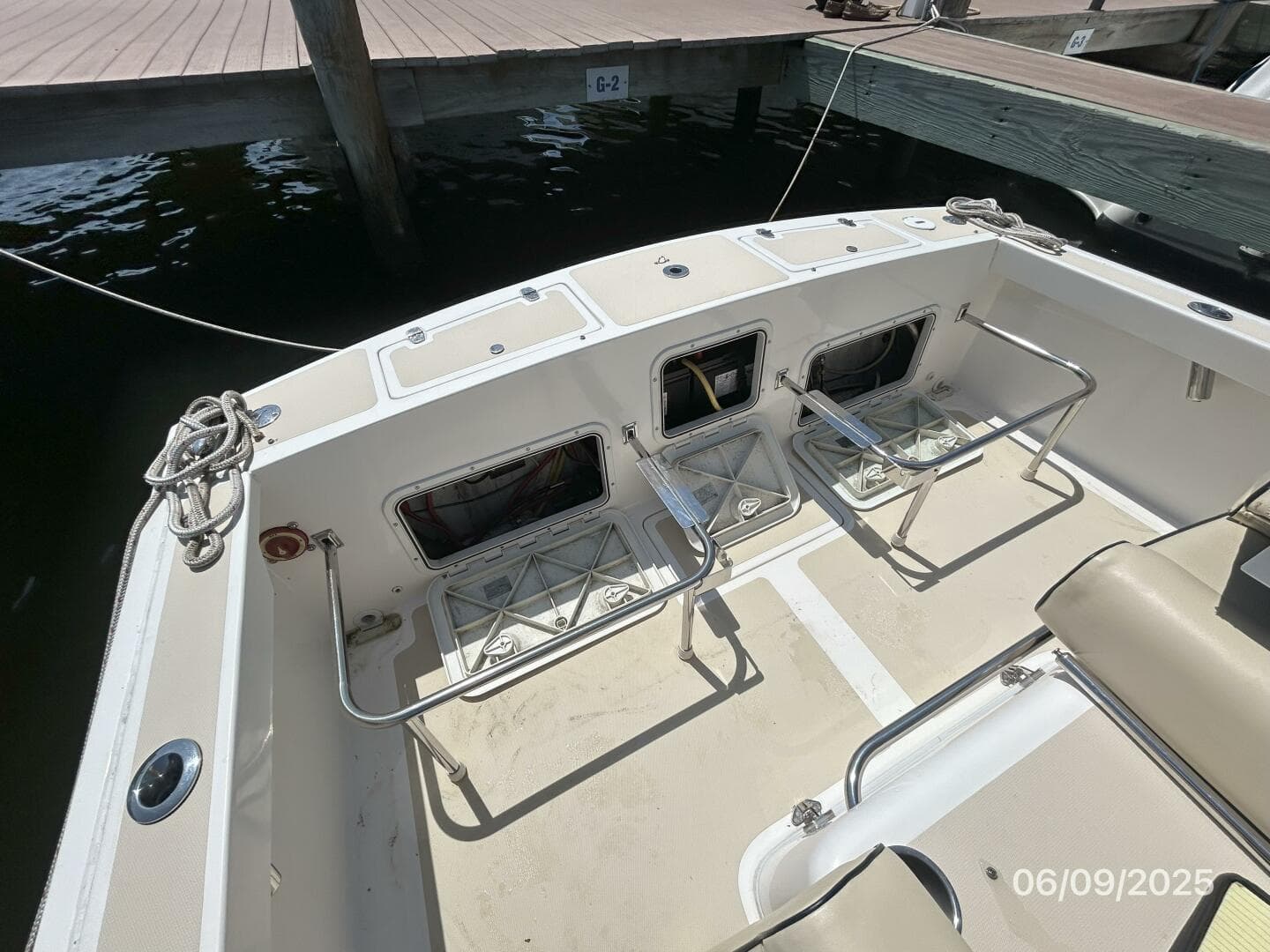 2006 Hunt Yachts Harrier — photo 23
