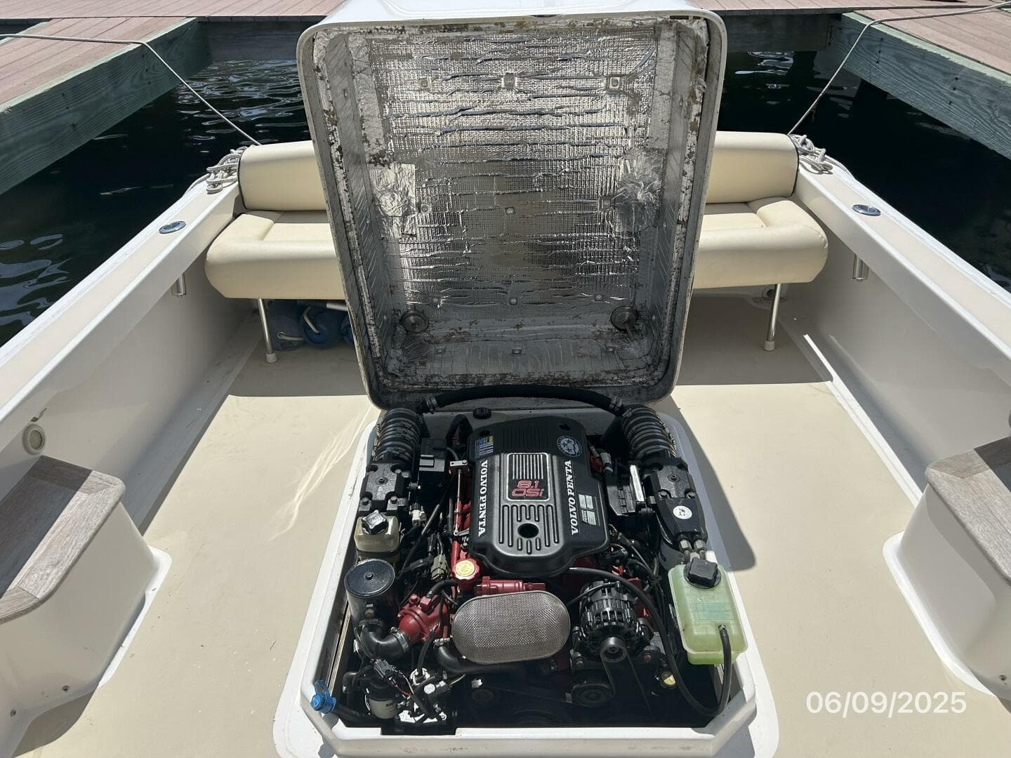 2006 Hunt Yachts Harrier — photo 28