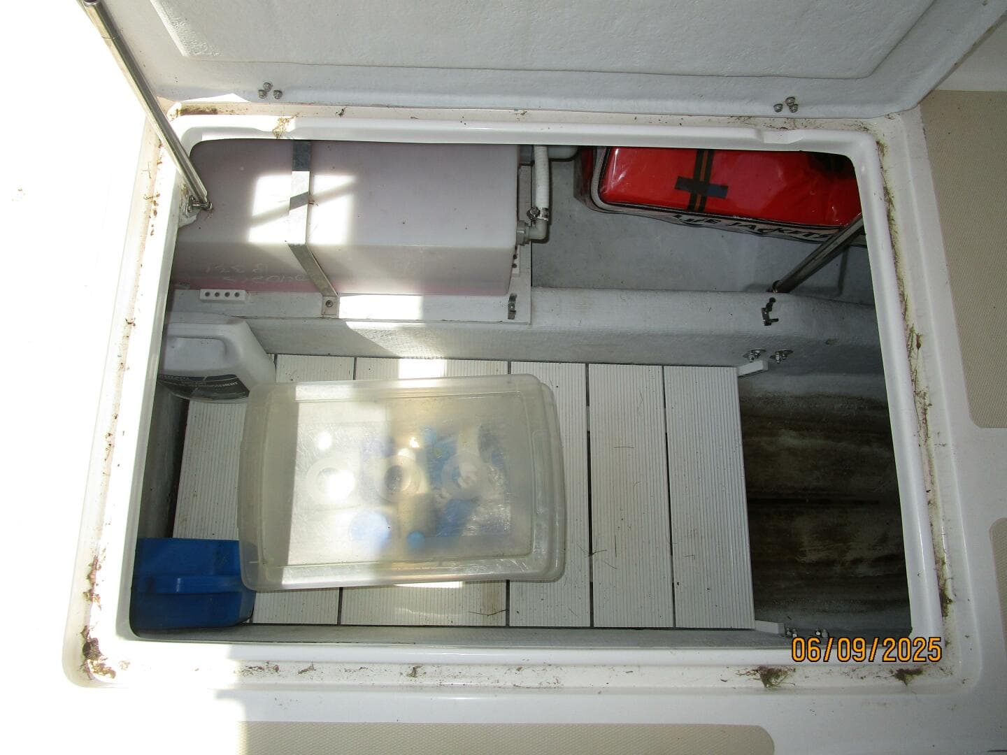 2006 Hunt Yachts Harrier — photo 22