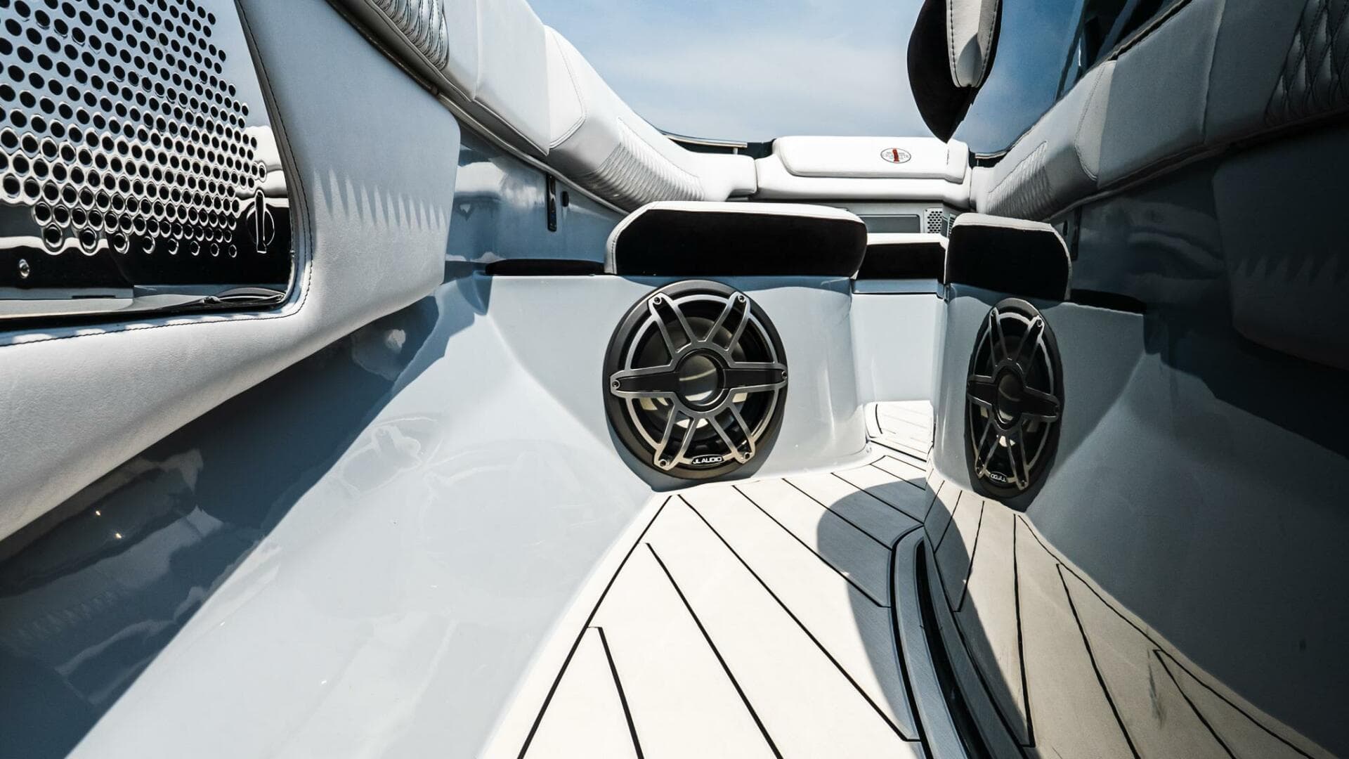 2025 Cigarette 52 Thunder — photo 39