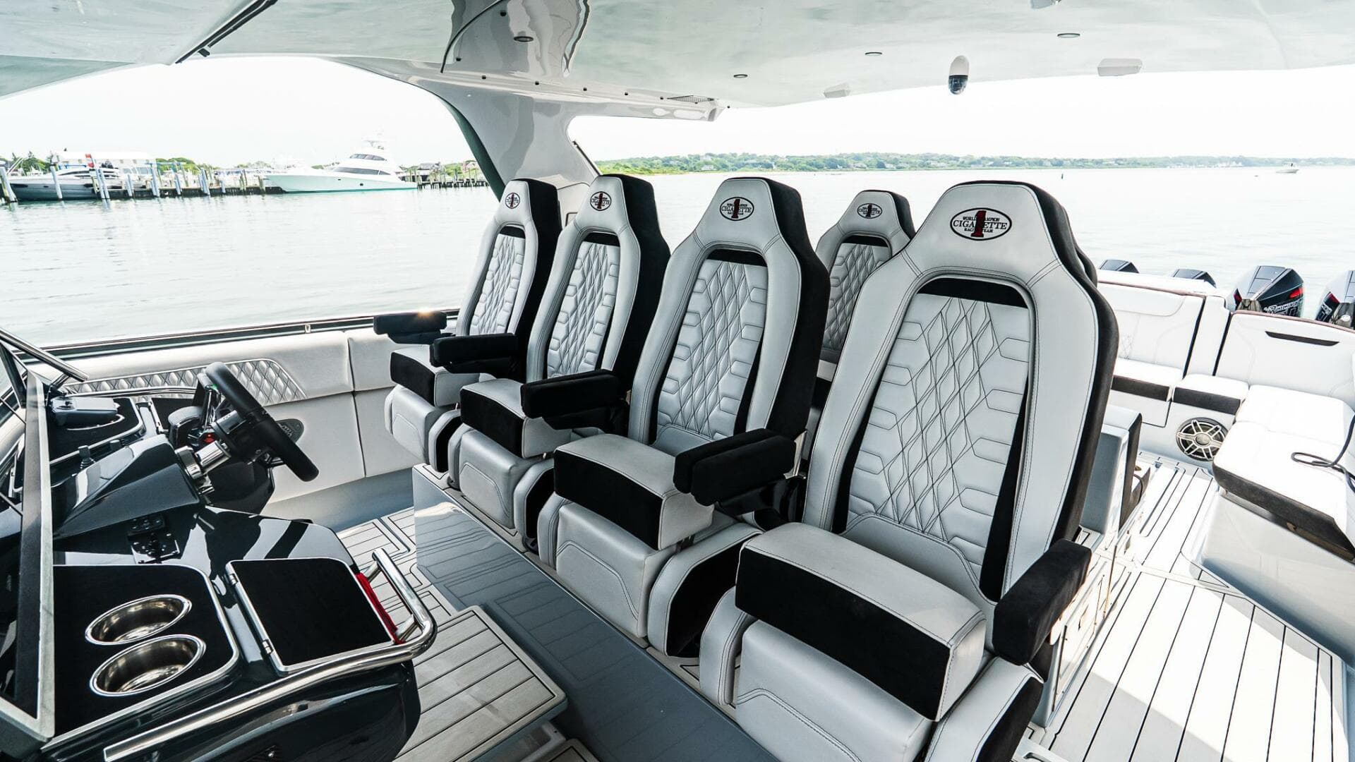 2025 Cigarette 52 Thunder — photo 22