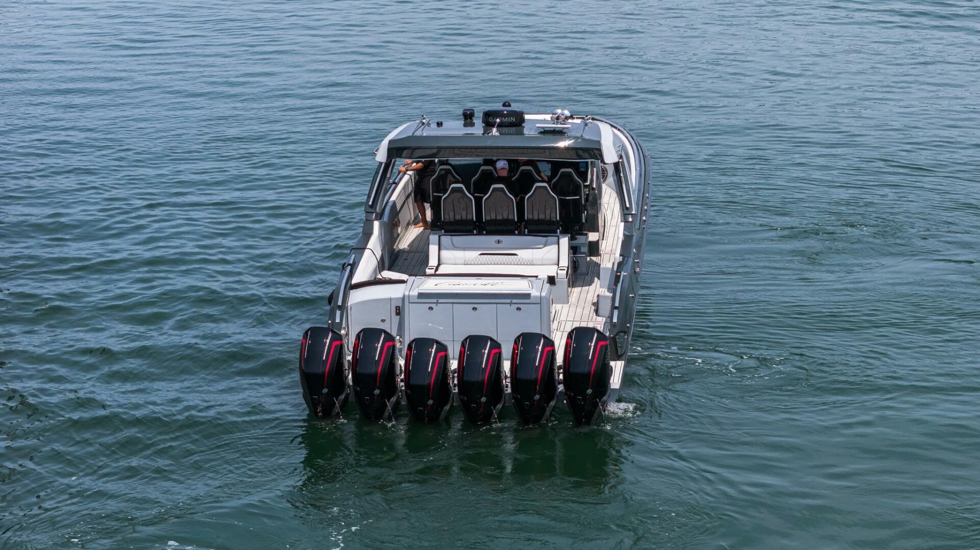 2025 Cigarette 52 Thunder — photo 4