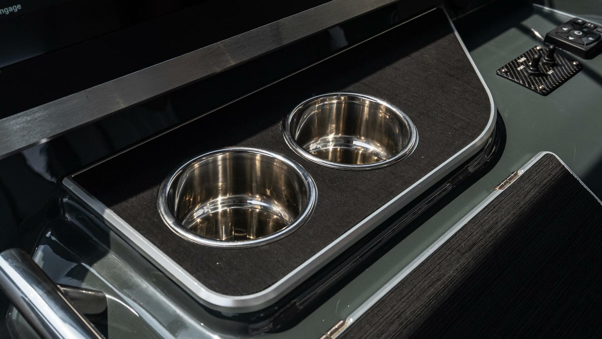 2025 Cigarette 52 Thunder — photo 38