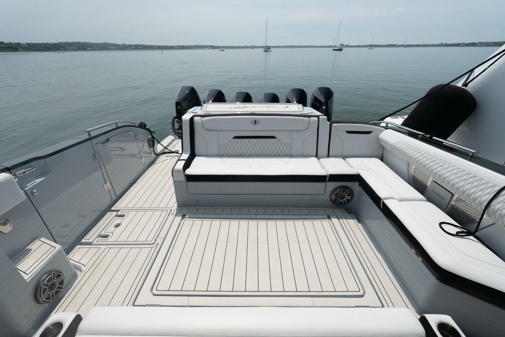 2025 Cigarette 52 Thunder — photo 8