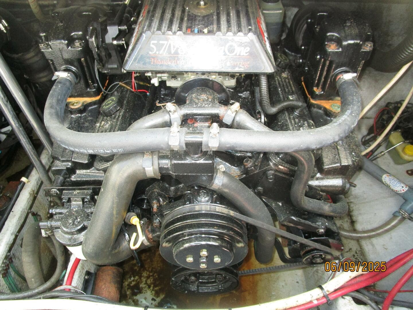 1995 Silverton 310 — photo 34