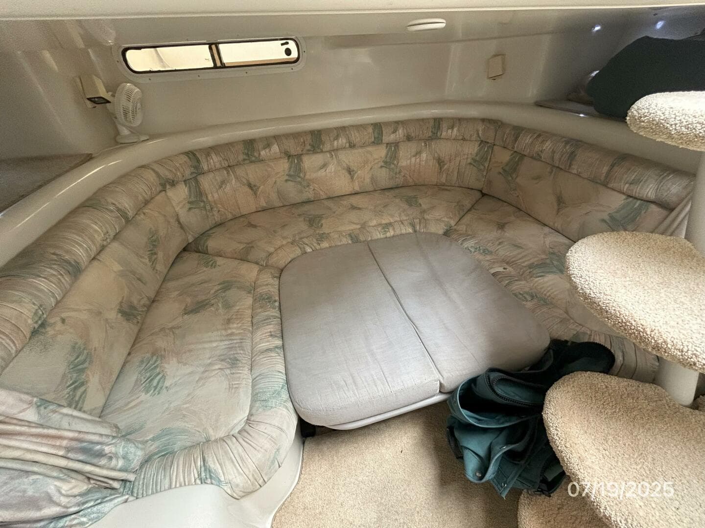 1995 Silverton 310 — photo 31