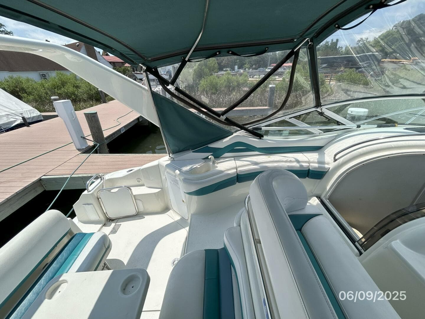 1995 Silverton 310 — photo 14