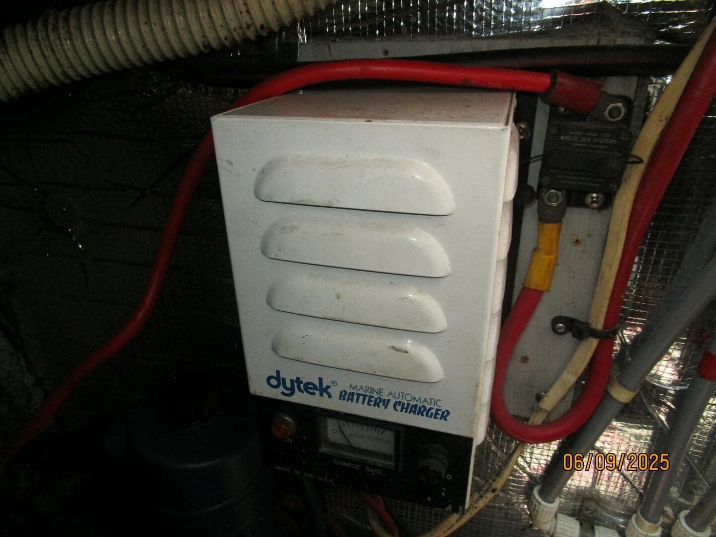 1995 Silverton 310 — photo 39