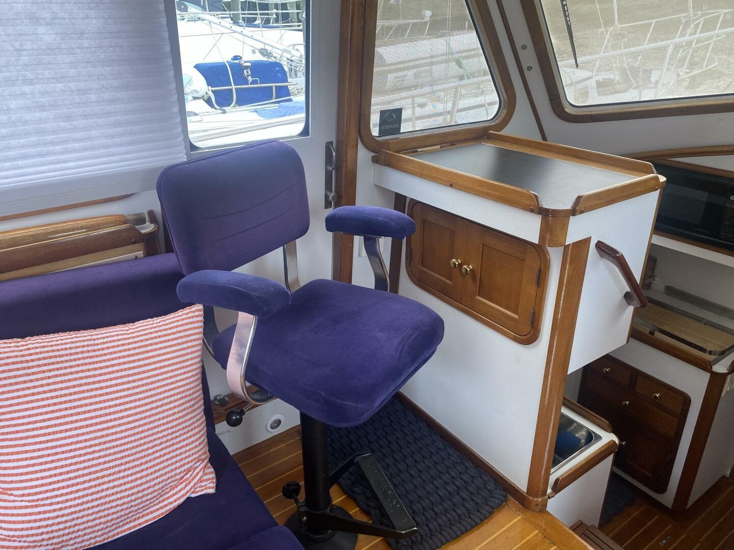 1998 Legacy — photo 34