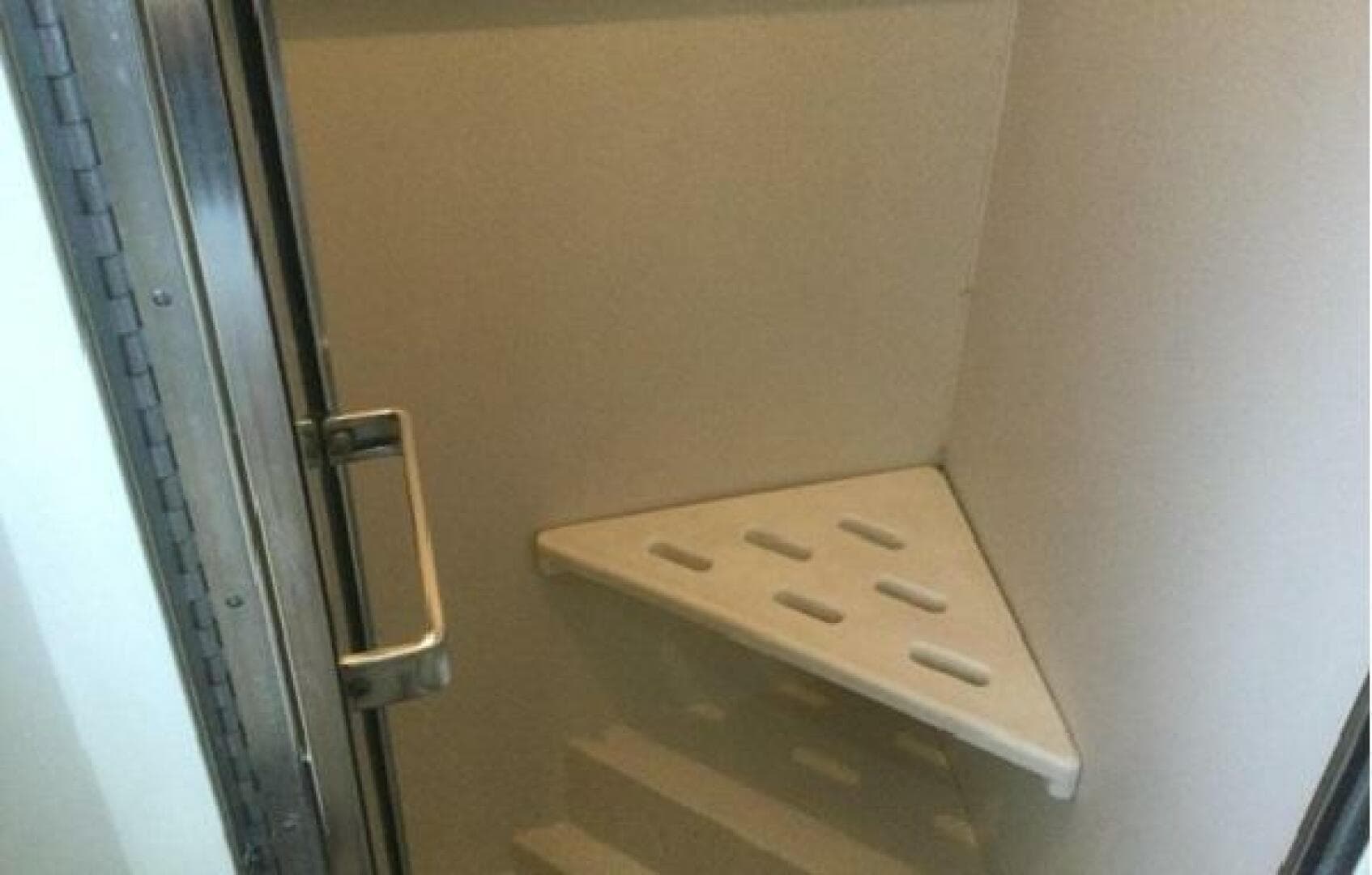 1995 Carver 430 Cockpit — photo 43