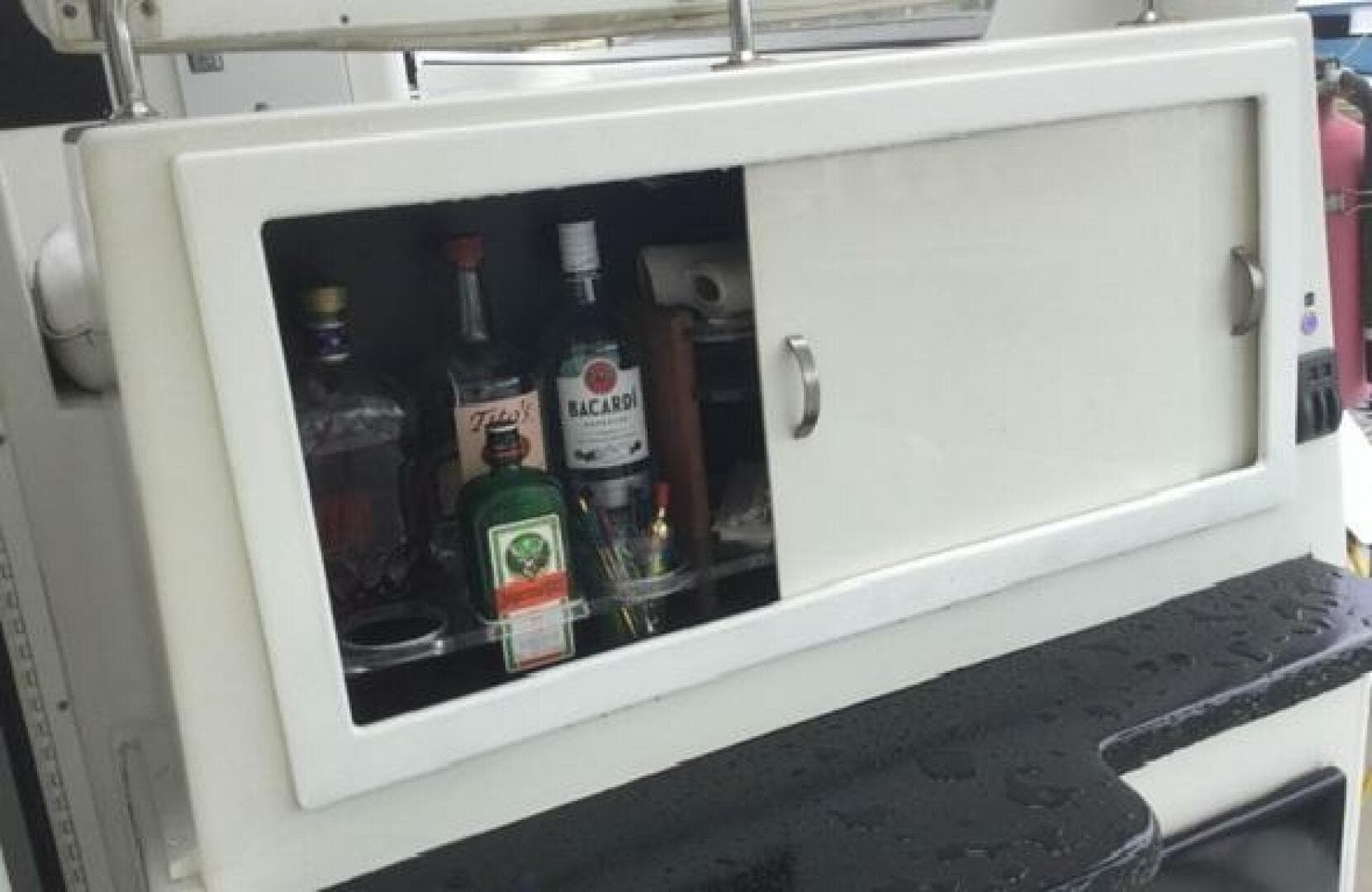 1995 Carver 430 Cockpit — photo 49