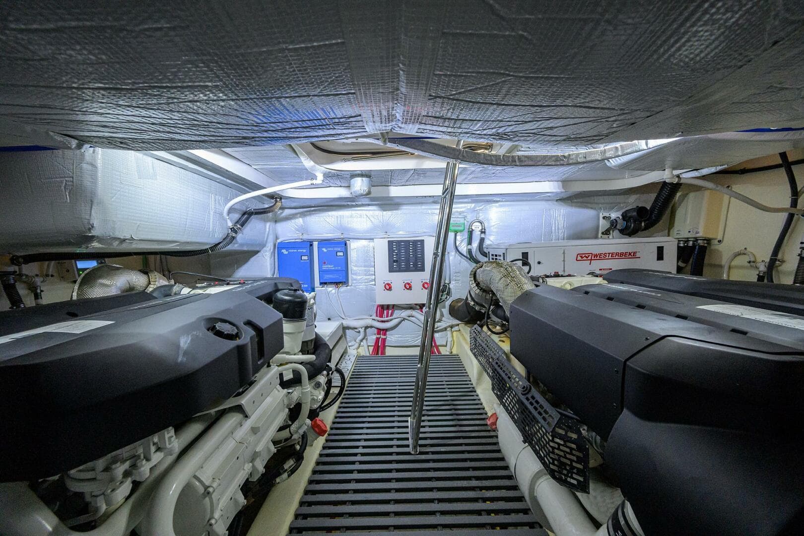 2023 Tiara Yachts C49 — photo 44