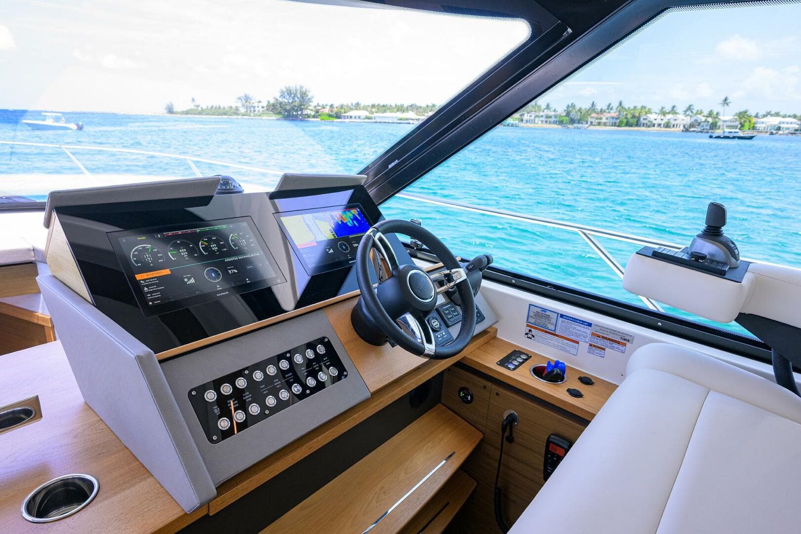 2023 Tiara Yachts C49 — photo 33