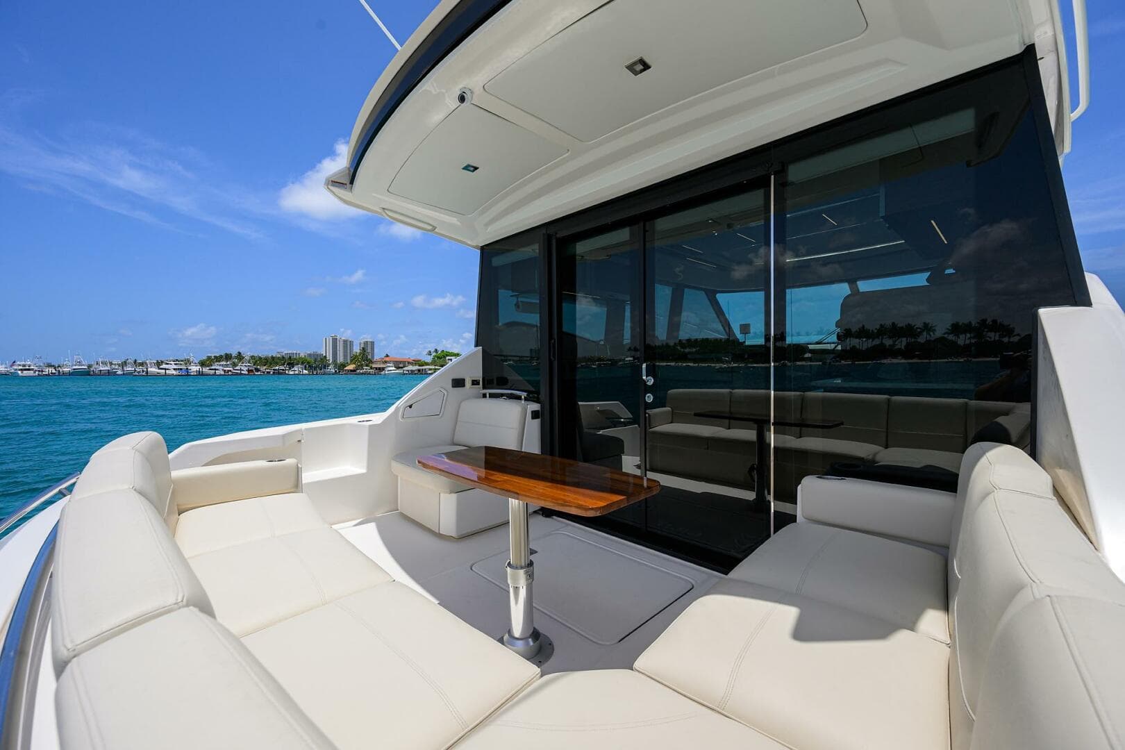 2023 Tiara Yachts C49 — photo 37