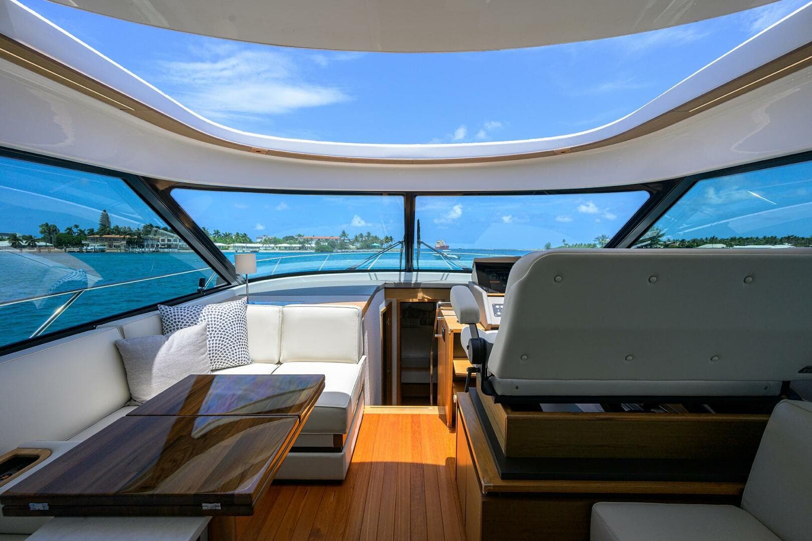 2023 Tiara Yachts C49 — photo 35