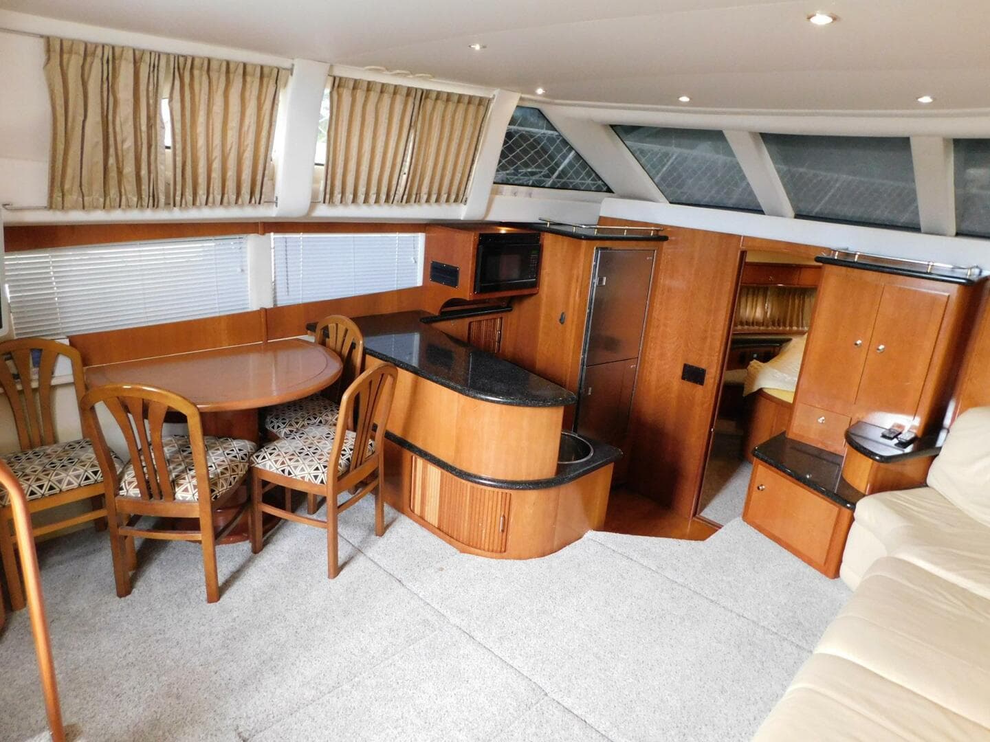 2003 Carver 44 Cpmy — photo 21