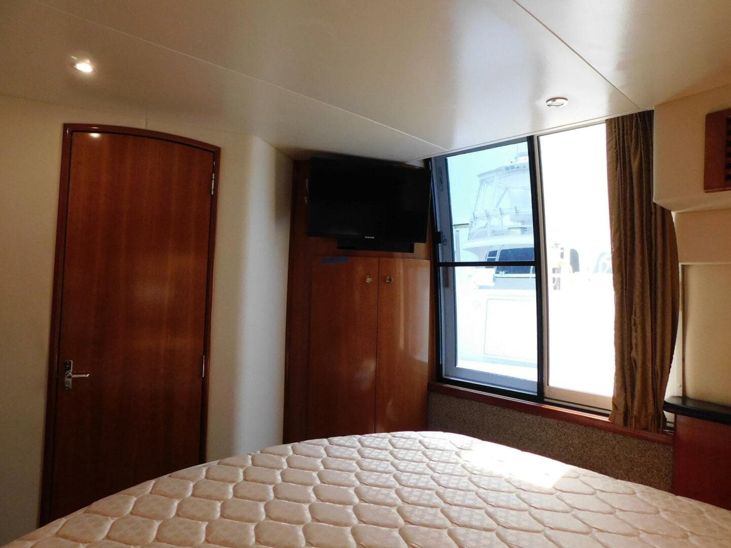 2003 Carver 44 Cpmy — photo 40