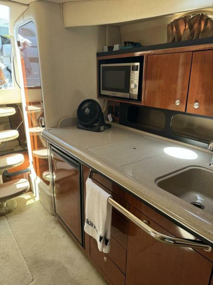 2007 Sea Ray 340 — photo 13