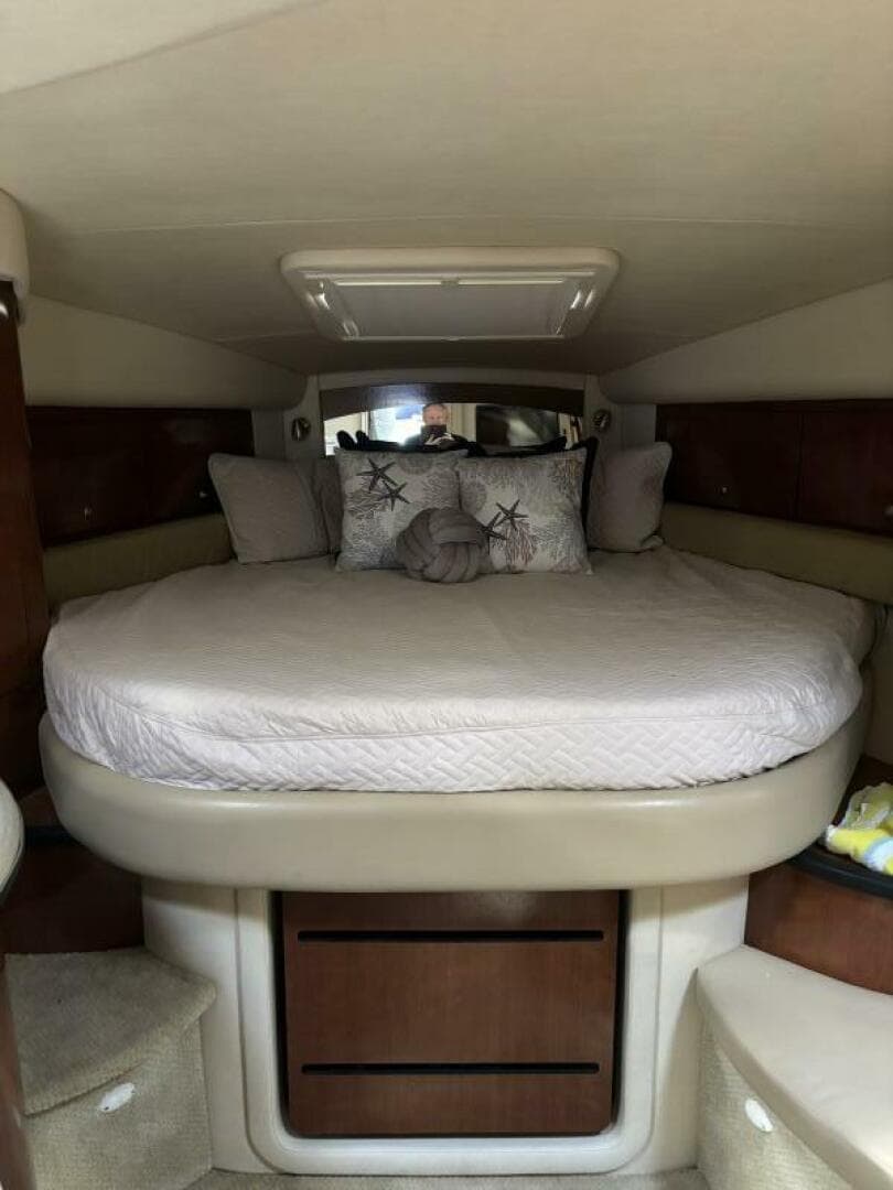 2007 Sea Ray 340 — photo 19