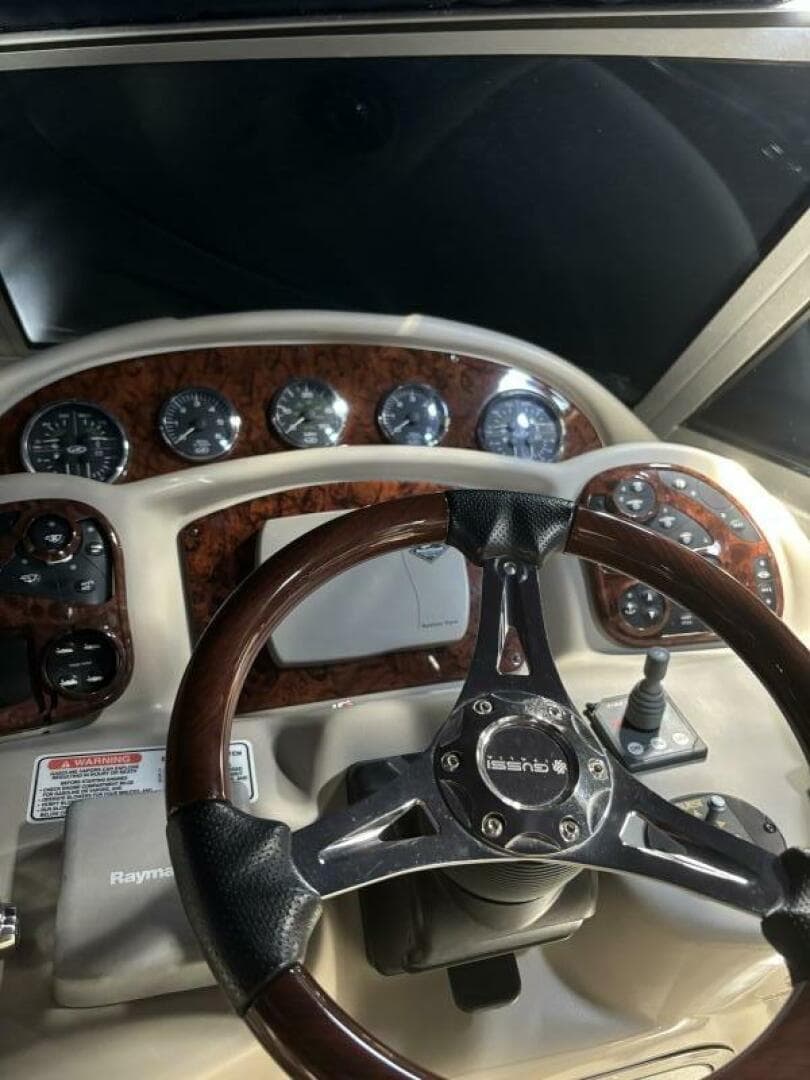 2007 Sea Ray 340 — photo 7