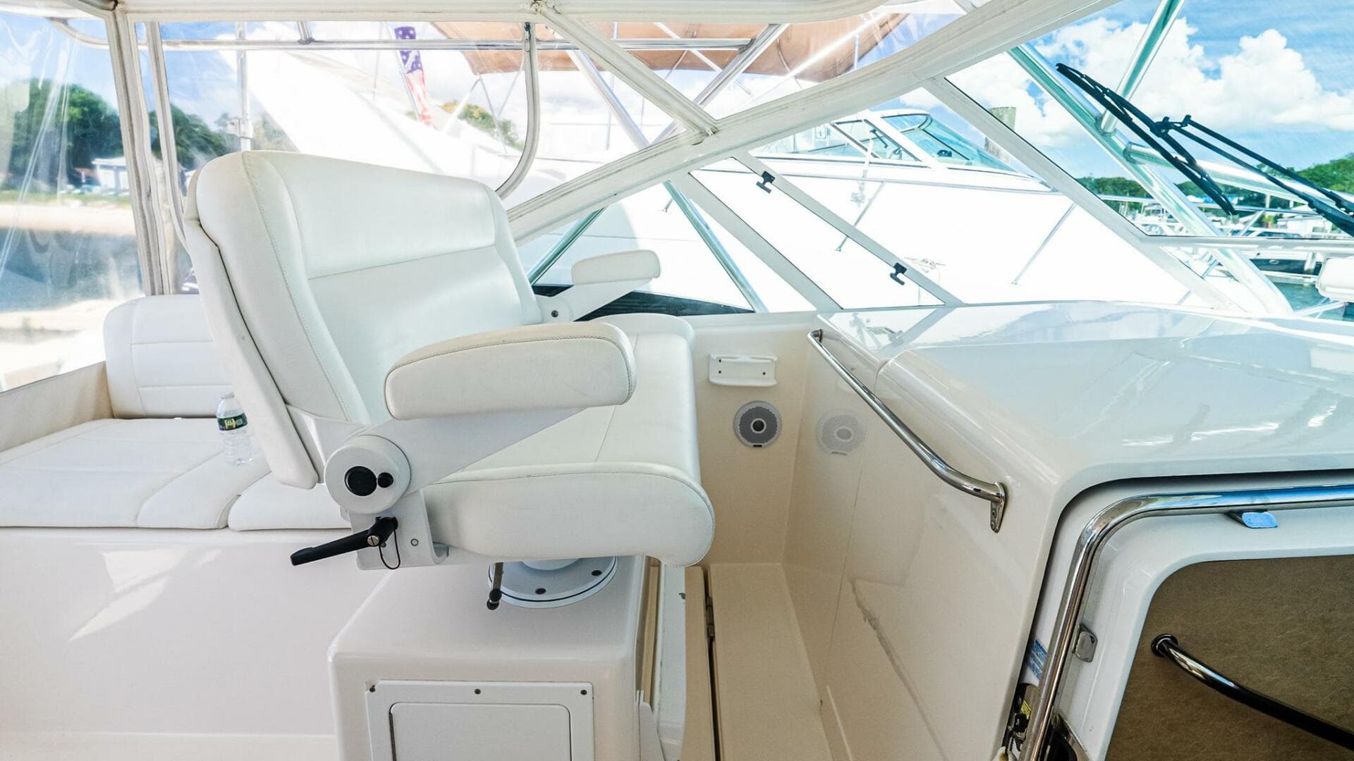 2008 Cabo 38 Express — photo 15