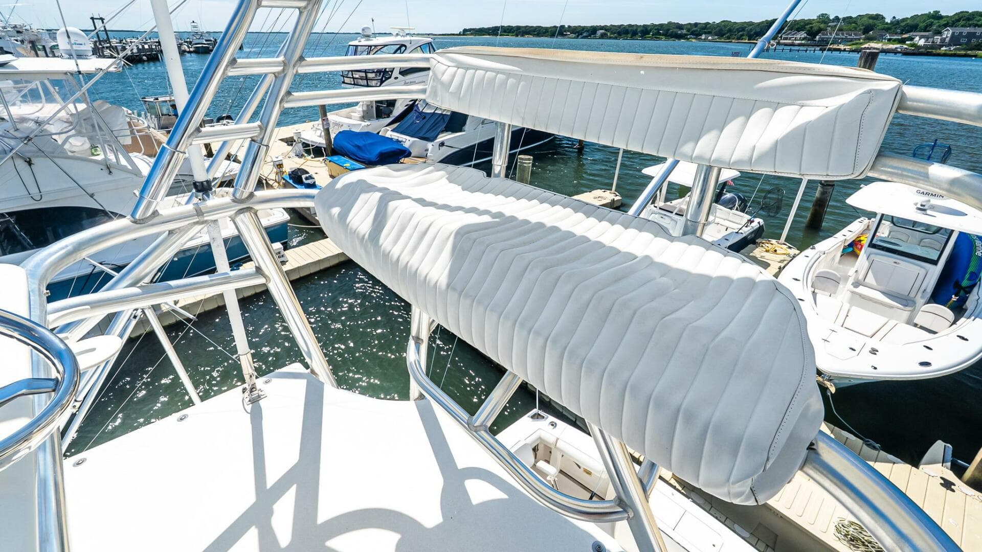 2008 Cabo 38 Express — photo 38