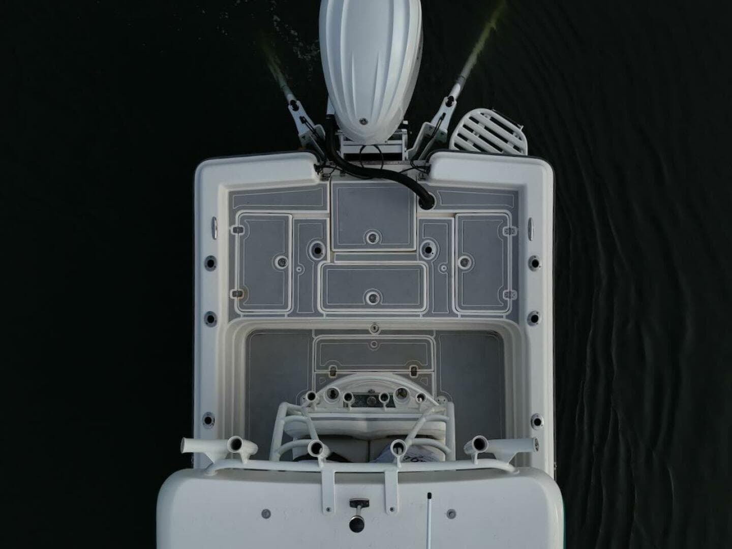 2009 Shearwater — photo 16