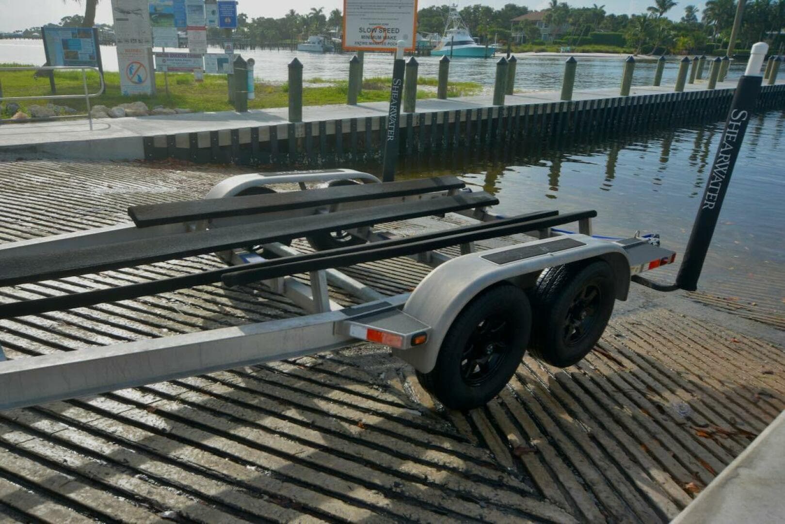 2009 Shearwater — photo 27