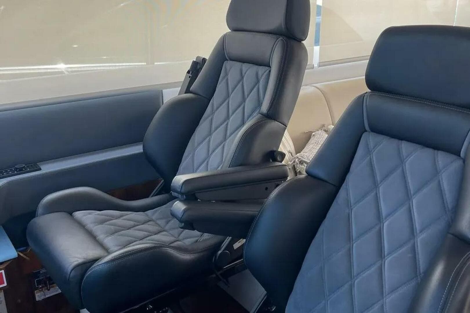 2021 Riviera 6000 — photo 6