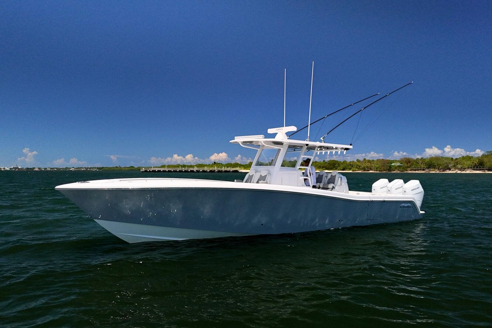 2025 Invincible Open Fisherman — photo 1