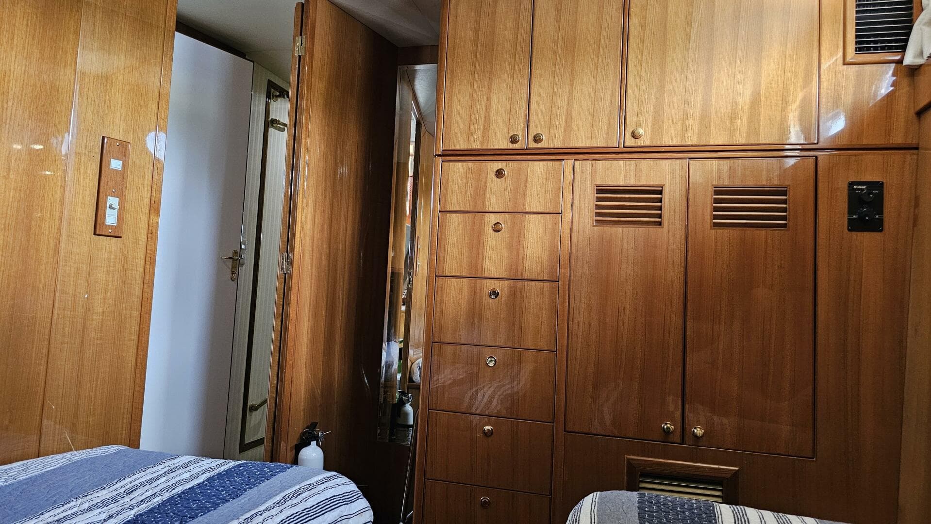 2005 Jefferson 60 Marquessa — photo 82