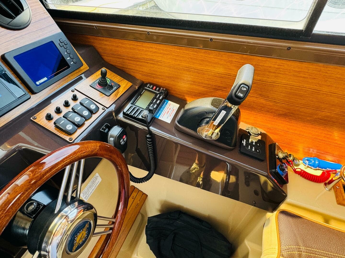 2018 Ranger Tugs R-27 — photo 25