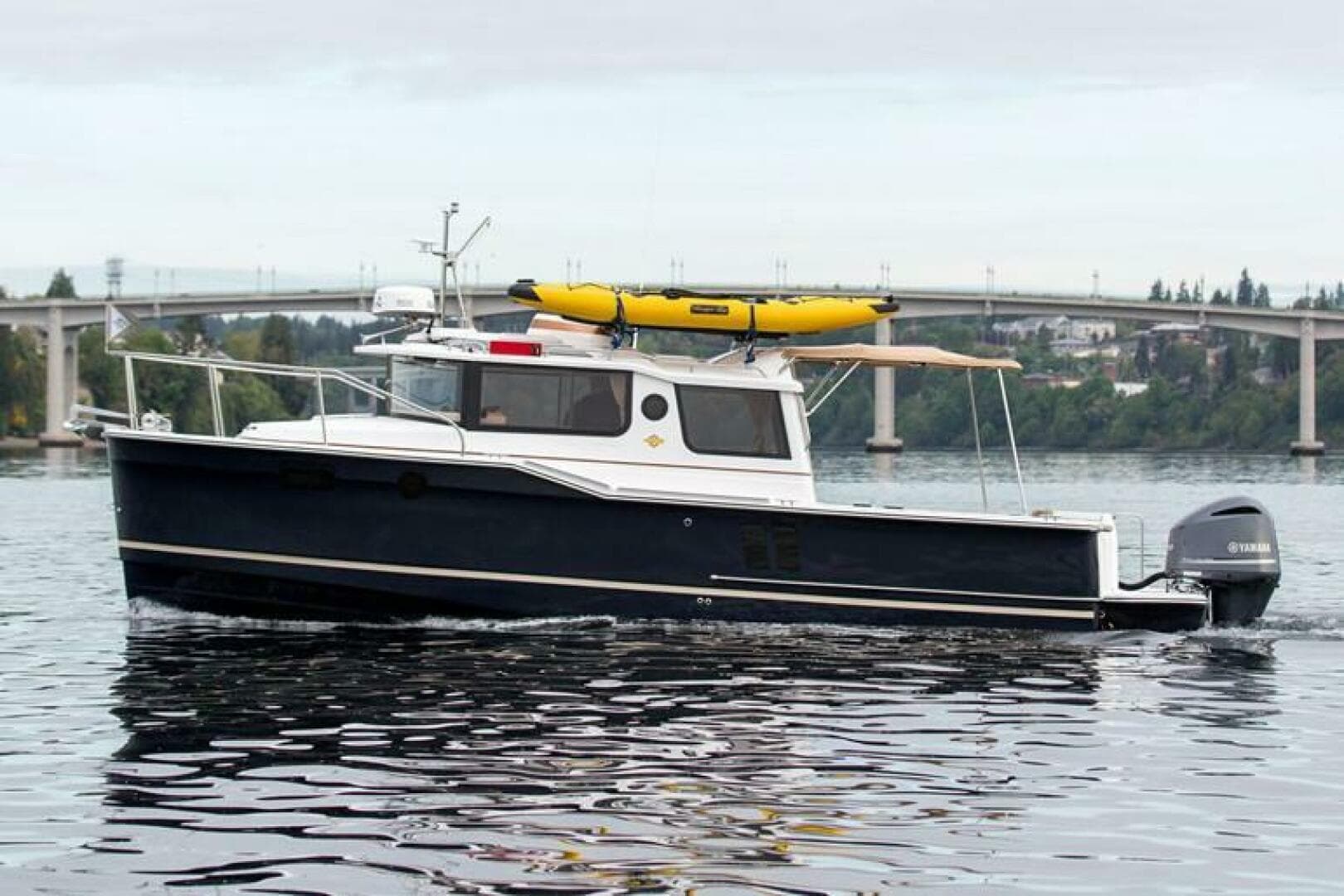 2018 Ranger Tugs R-27 — photo 3