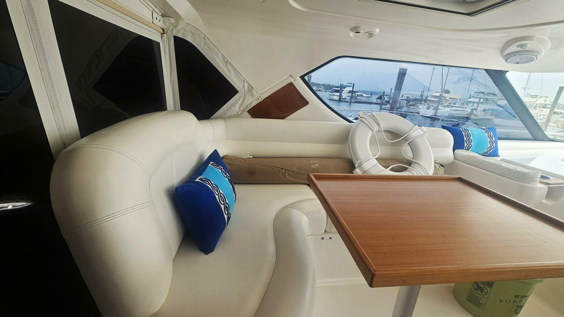 2006 Tiara Yachts 4300 Sovran — photo 12