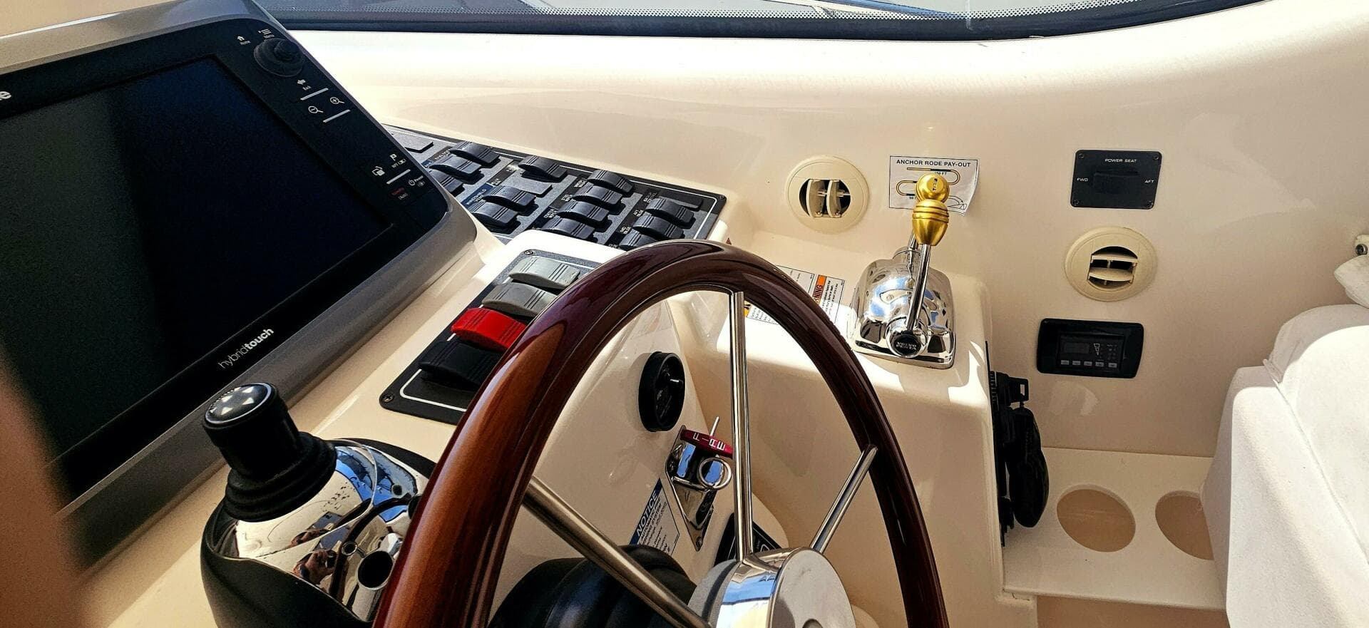 2006 Tiara Yachts 4300 Sovran — photo 7