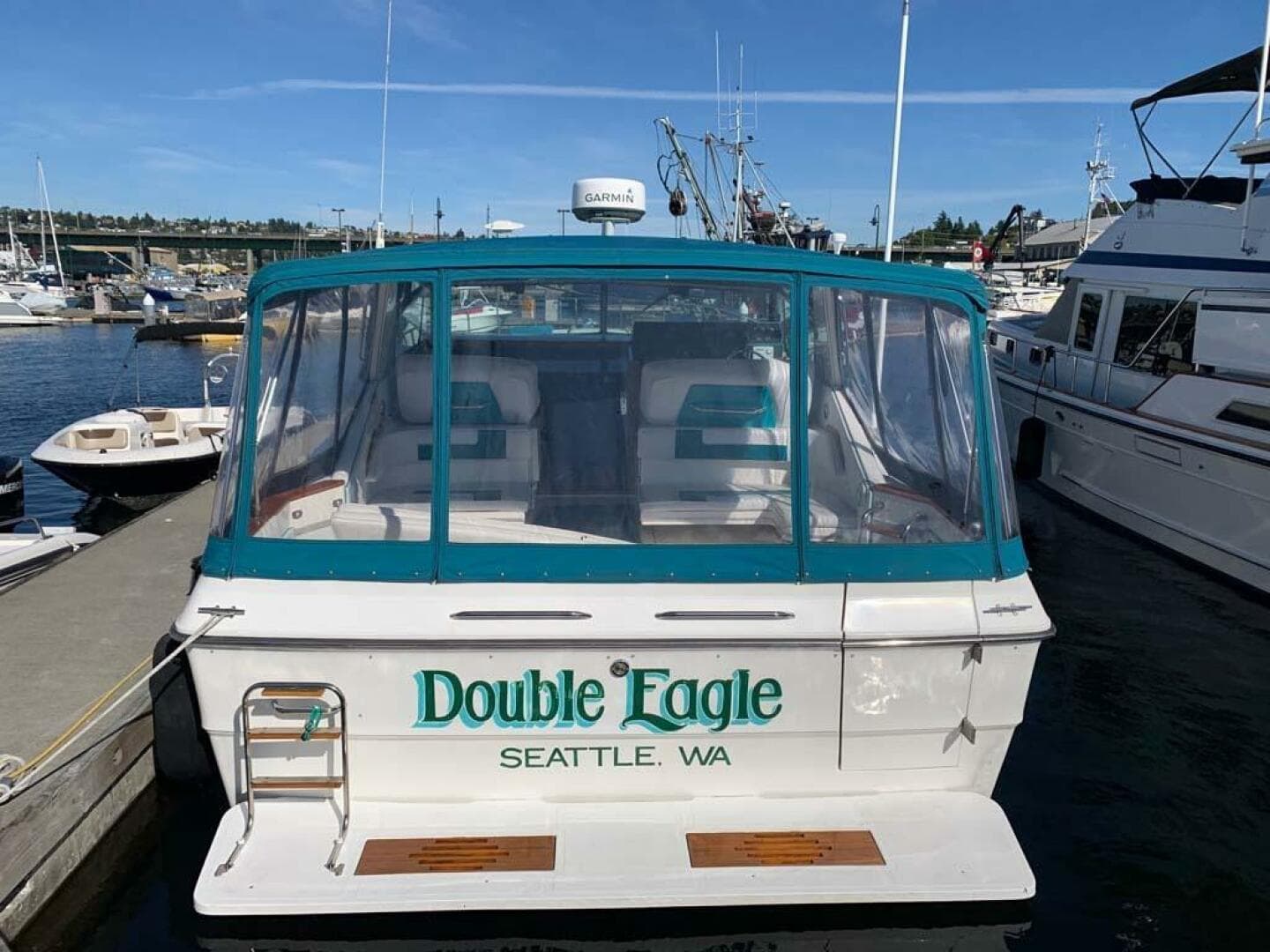 1989 Sea Ray 390 Express — photo 17