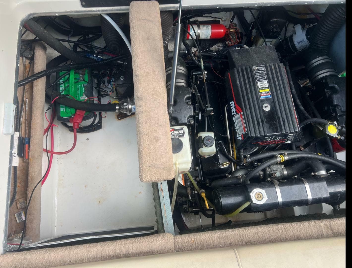 1997 Sea Ray 230 Signature - Cuddy Cabin — photo 12