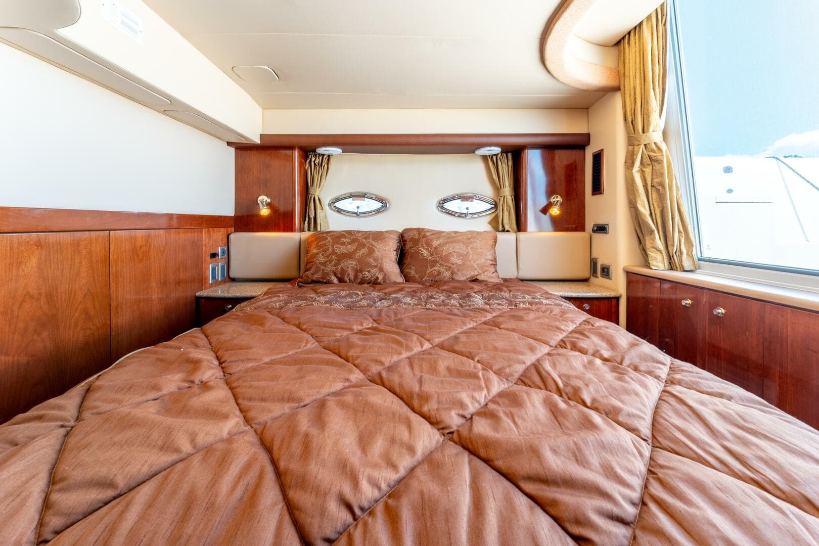 2008 Meridian 459 — photo 28