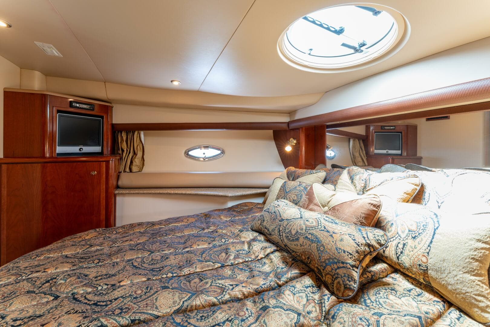 2008 Meridian 459 — photo 32