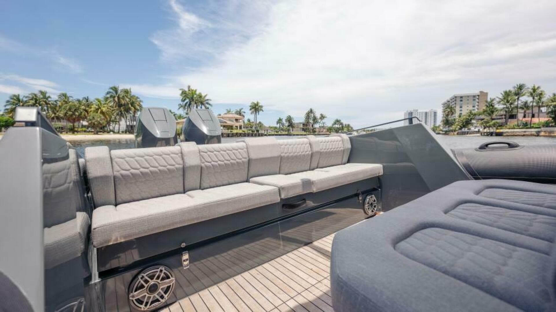 2025 Skipper 38 Sunbed — photo 25