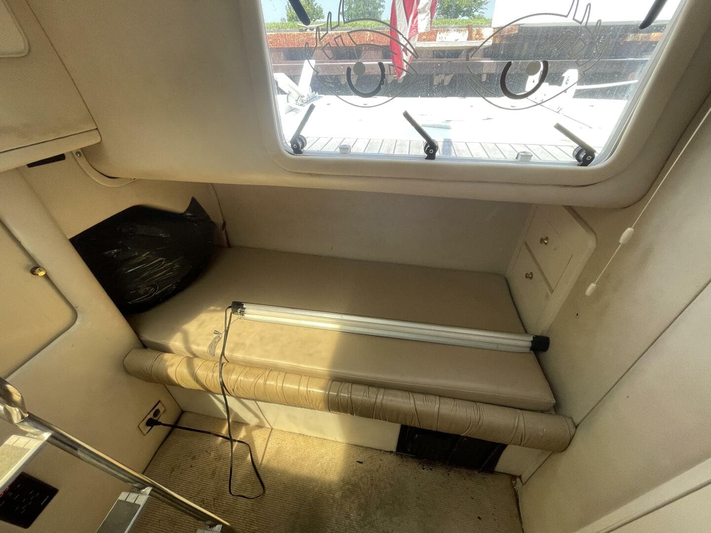 1998 Sea Ray 630 Super Sun Sport — photo 23