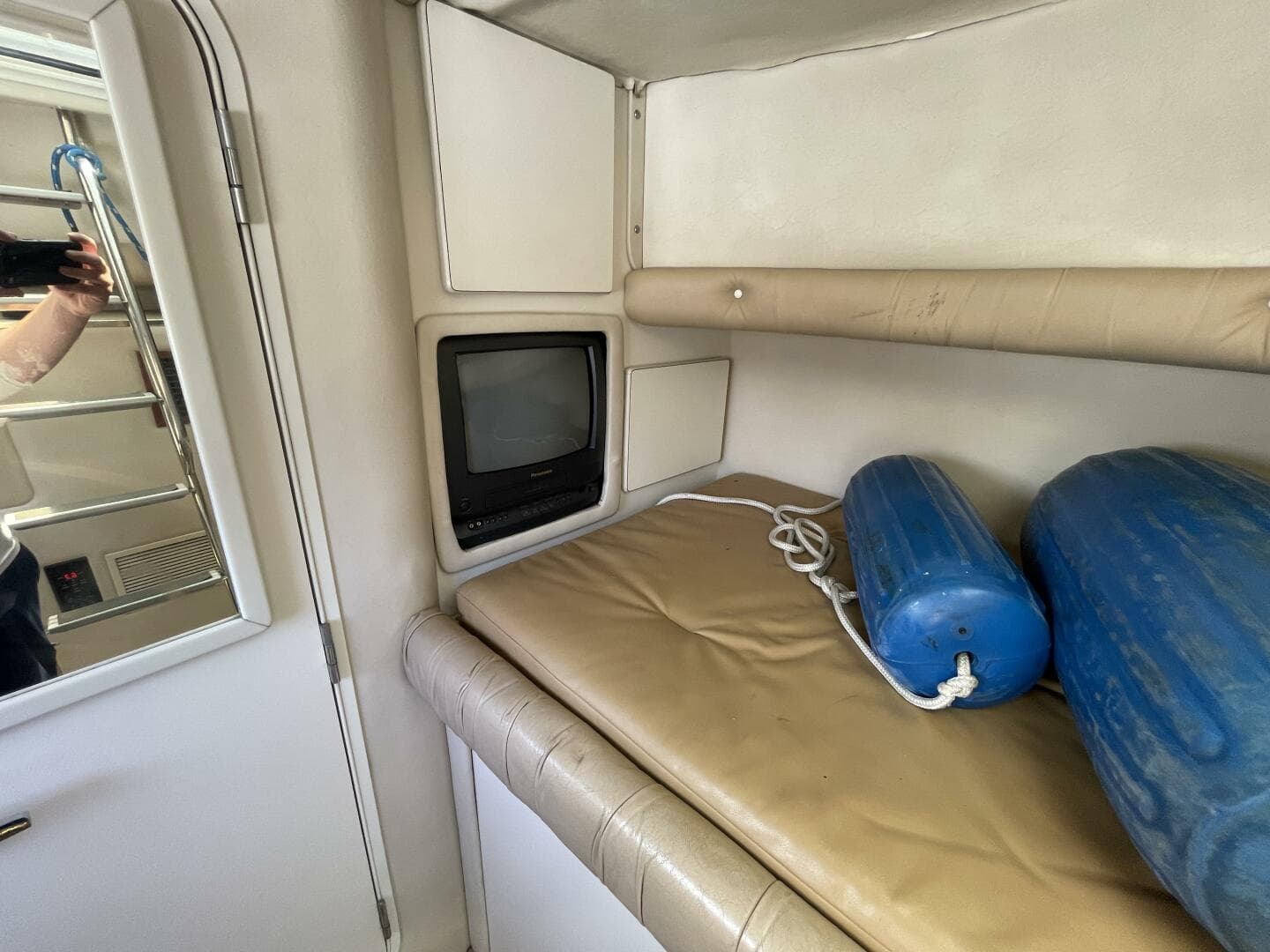 1998 Sea Ray 630 Super Sun Sport — photo 22