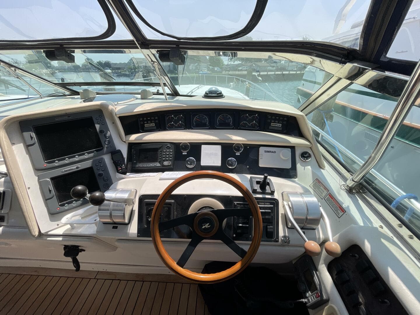 1998 Sea Ray 630 Super Sun Sport — photo 43